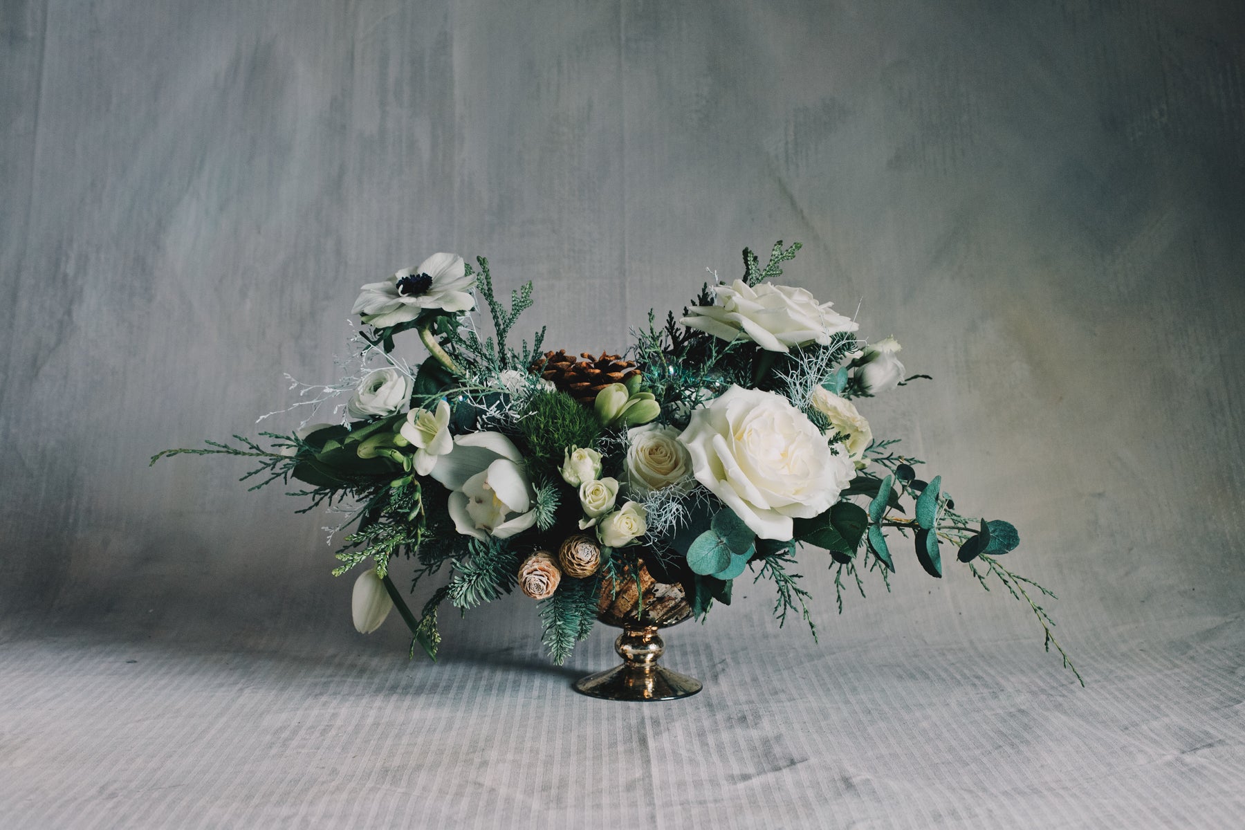 "Vintage Christmas" Holiday Arrangement