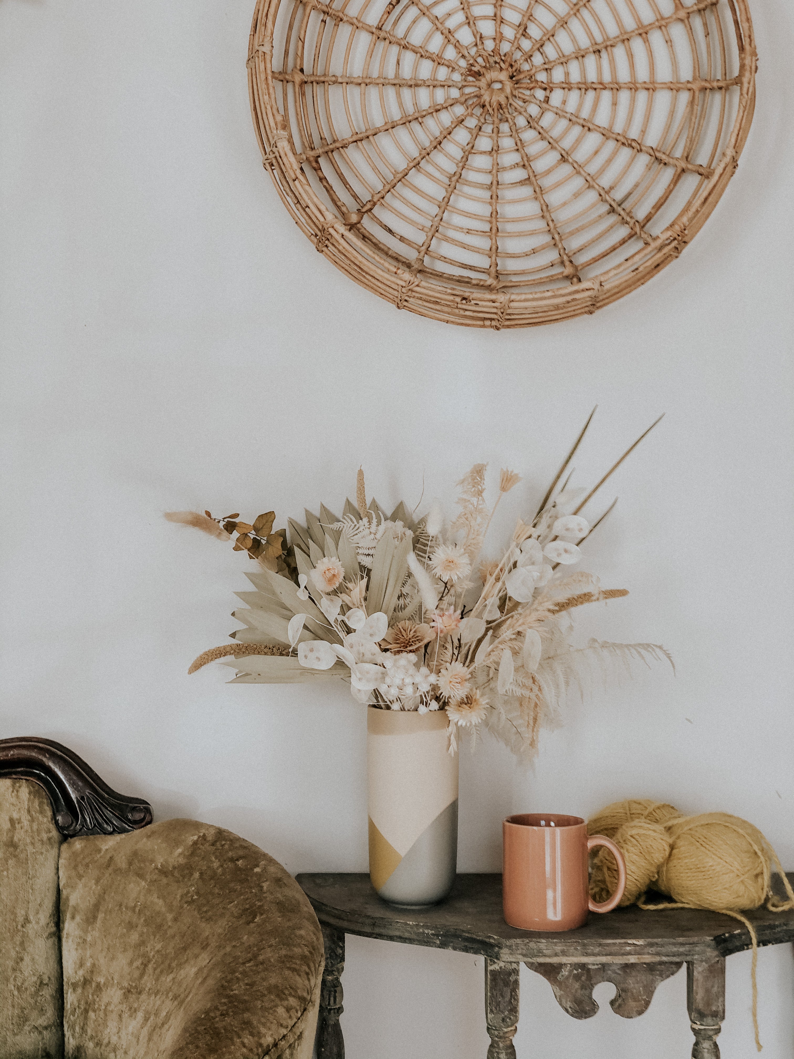 Neutral Dried Floral Arrangment